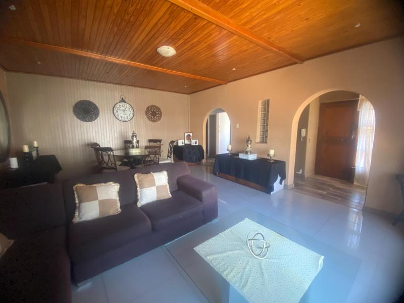 3 Bedroom Property for Sale in Chrismar Western Cape
